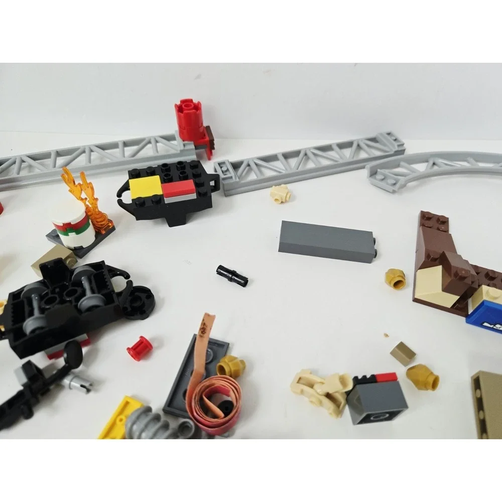 Lego City lot gold mine miners expedition site misc figures